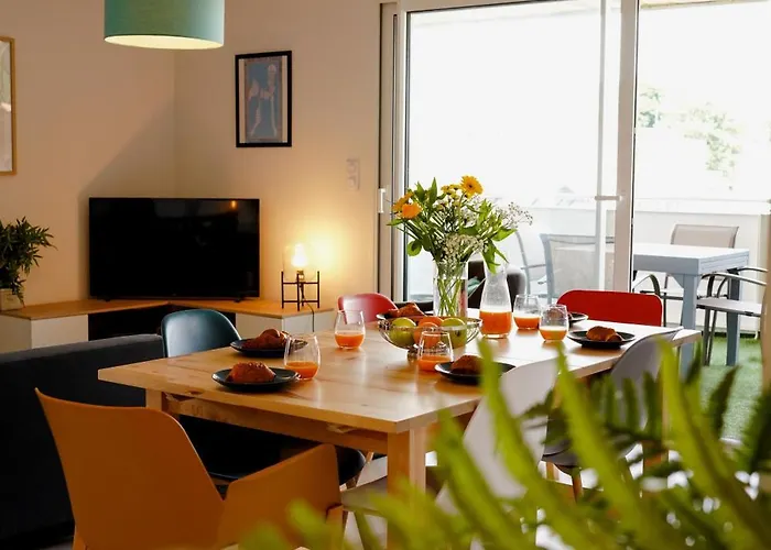 Lumimizan- Spacieux, Grand Balcon, Wifi, Et Apartment