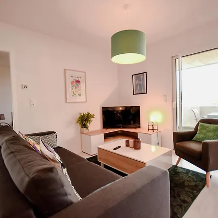 Lumimizan- Spacieux, Grand Balcon, Wifi, Et *