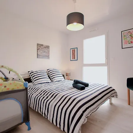 Lumimizan- Spacieux, Grand Balcon, Wifi, Et 公寓 米尼赞海滩