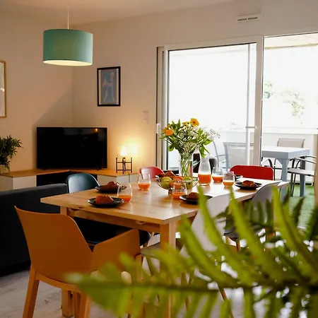 Lumimizan- Spacieux, Grand Balcon, Wifi, Et 公寓