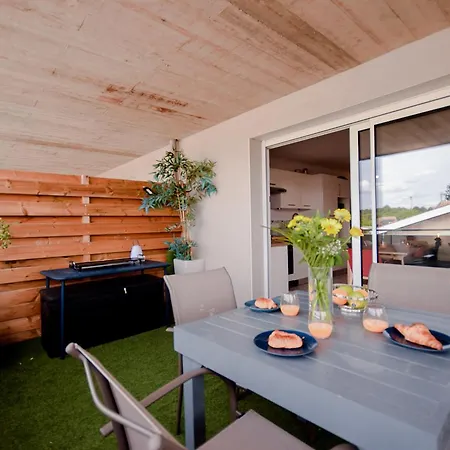 Lumimizan- Spacieux, Grand Balcon, Wifi, Et *