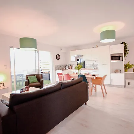 Lumimizan- Spacieux, Grand Balcon, Wifi, Et 公寓