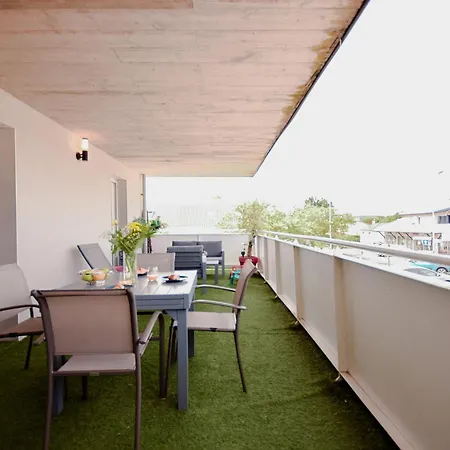 Lumimizan- Spacieux, Grand Balcon, Wifi, Et