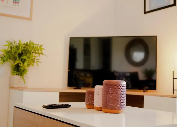 Apartman Lumimizan- Spacieux, Grand Balcon, Wifi, Et